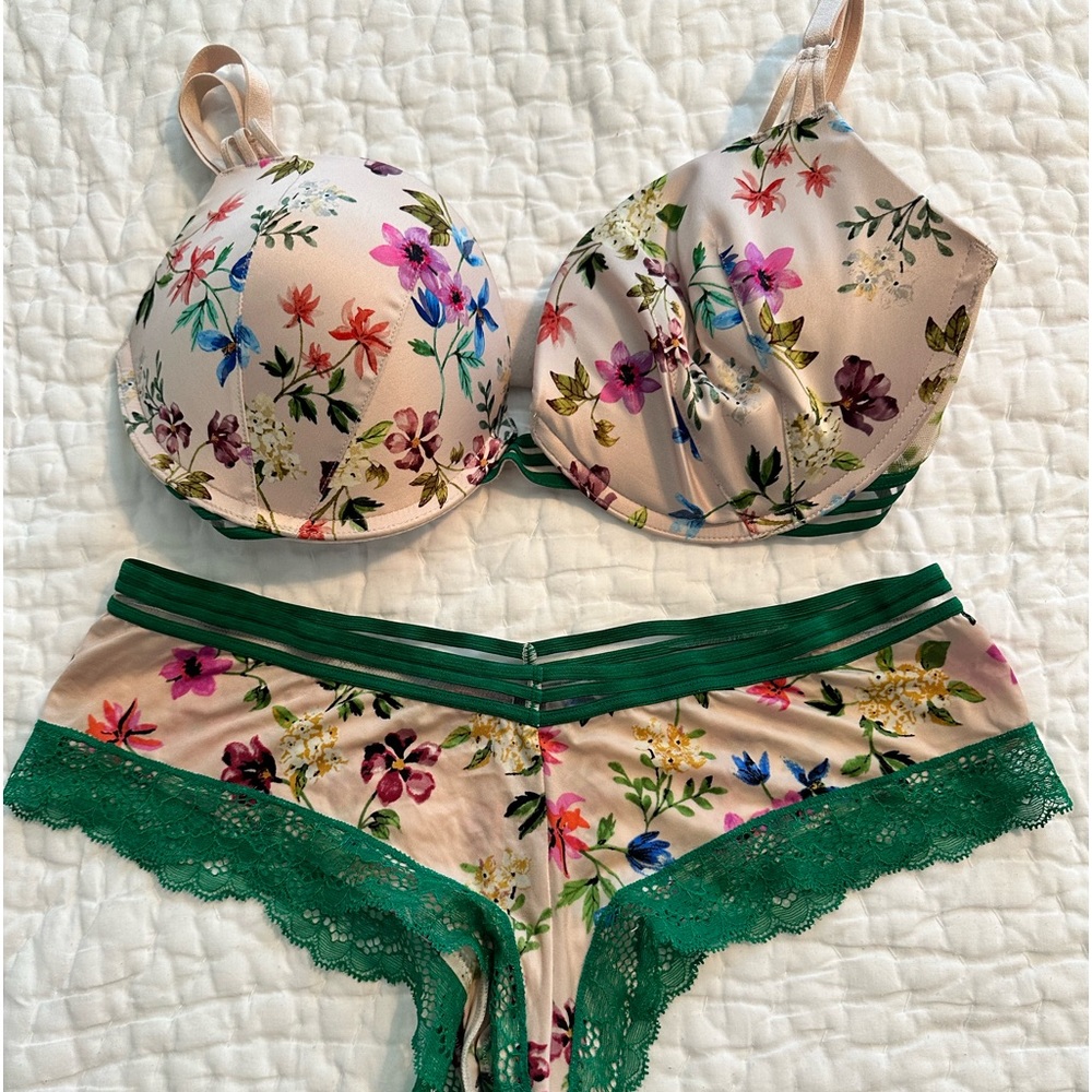 Victoria’s Secret bra and panty set. Barely worn.